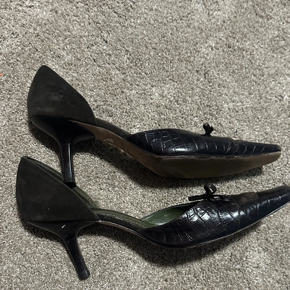 Ann Taylor Black Croc-Embossed Flats